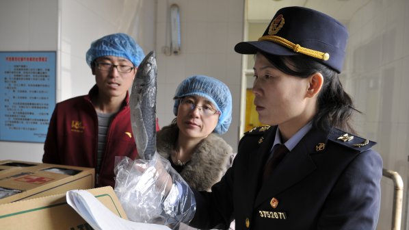 В Китай затвориха 5000 предприятия заради опасна храна