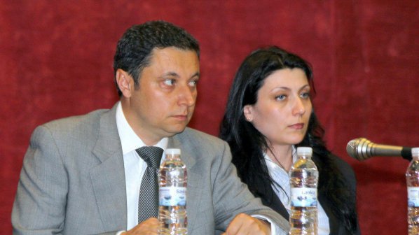 Яне Янев представи кандидата на РЗС за кмет на Варна