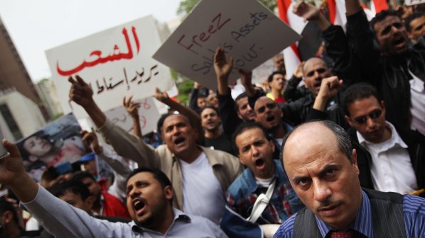 Стотици хиляди в Йемен излязоха на улиците с искане за оставка на президента