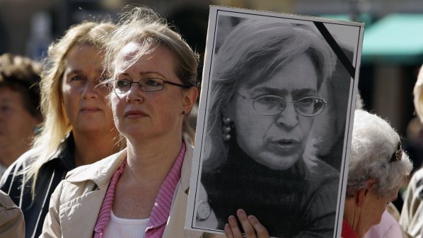 Оставиха убиеца на Анна Политковская в ареста