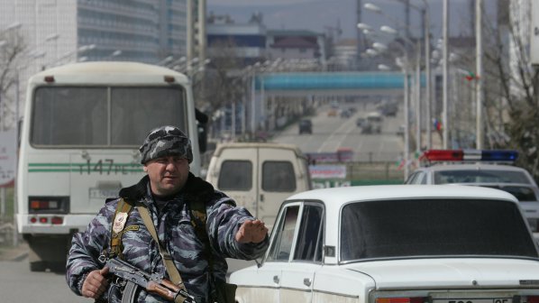 8 убити при взривове в Чечения
