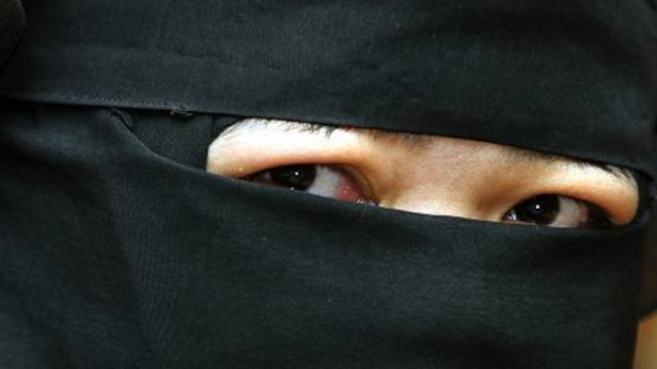 Шест жени в Австралия  са заподозрени в терористични атаки