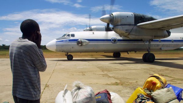 30 души загинаха при самолетна катастрофа в Ангола