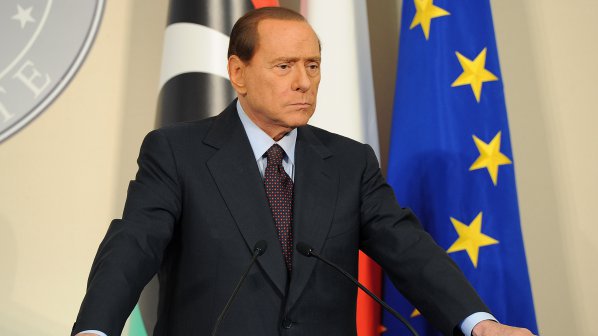 Берлускони искал да се измъкне от правосъдието