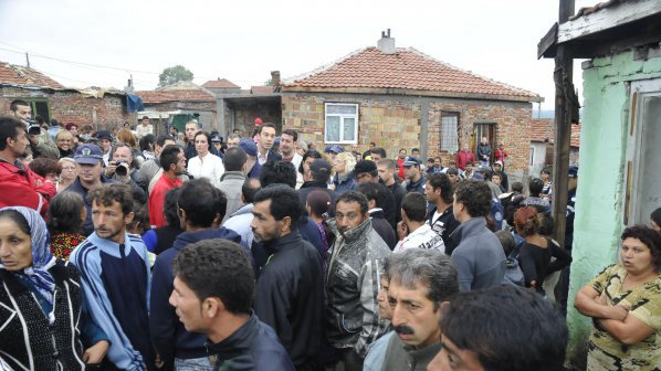 БТВ купи гласове с фалшива партия в цигански квартал в Пловдив