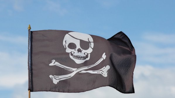 Пирати отвлякоха 23-ма край Африка