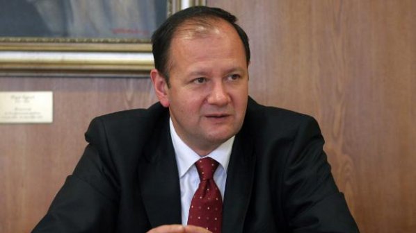 Михаил Миков: Ще свикаме извънредно заседание на парламента