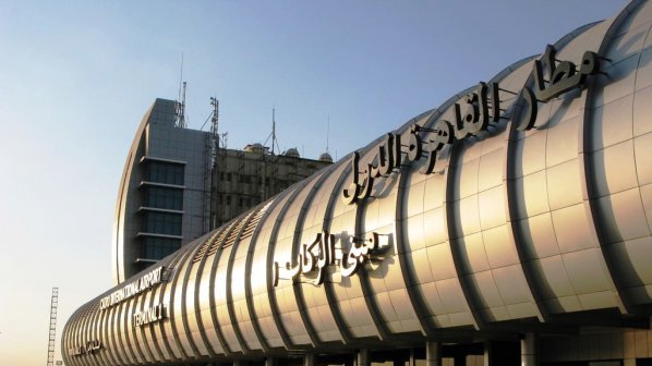Стачка блокира летището в Кайро