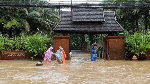 Наводненията в Тайланд отнеха живота на повече от 280 души