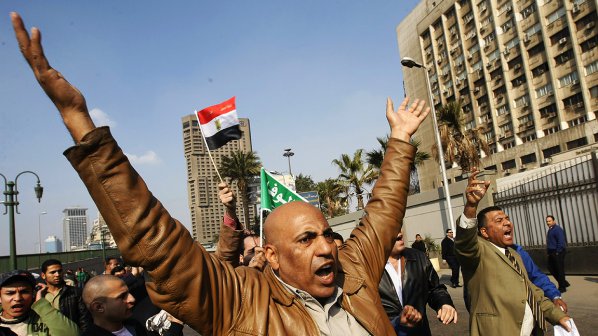 Поне 24 души са загинали при сблъсъците в Кайро
