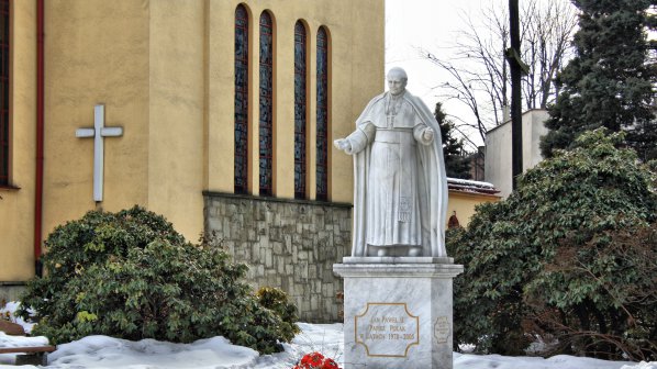 В Москва откриха паметник на папа Йоан Павел II