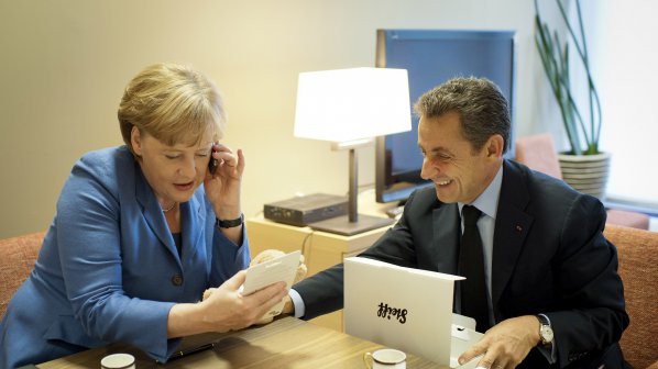 АП: Кризата застрашава тандема Ангела Меркел – Никола Саркози