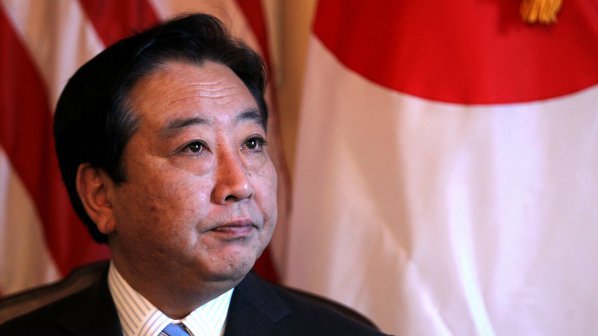 Японският премиер си намали заплатата с 30%, министрите с 20%