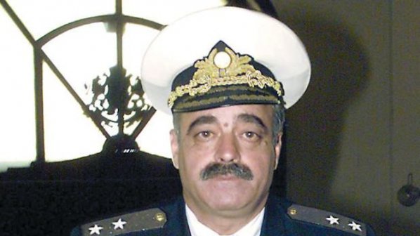 Правителството уволни вицеадмирал от ВМС
