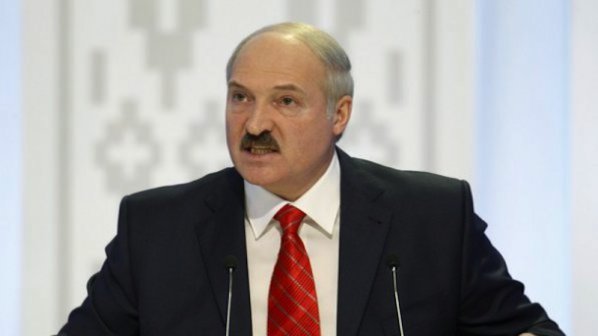 Лукашенко иска военно обучение за всички граждани на Беларус