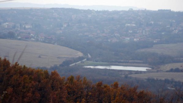 Отлагат огледа на взривените складове край Севлиево
