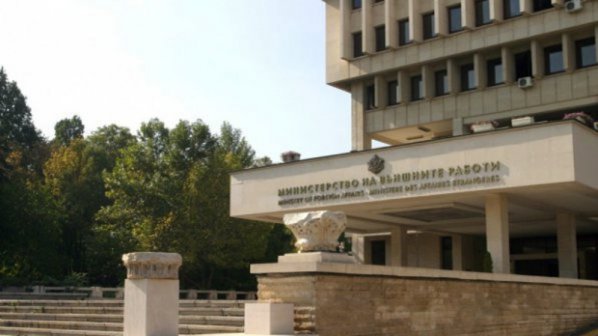 Конституционният съд отмени лустрацията на дипломатите - ченгета