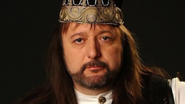 Осъдиха Володя Стоянов за клевета