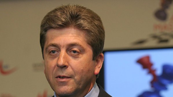 Георги Първанов ще връчи висши държавни отличия