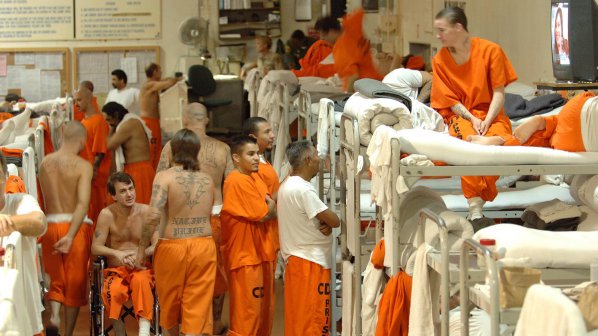 Масов бой в американски затвор