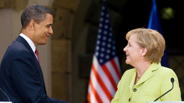 Обама и Меркел са провели телефонен разговор за кризата в еврозоната