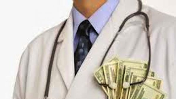 Няма да съдят лекарите за подкуп