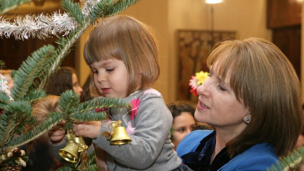 Над 100 изпълнители ще подкрепят децата на &quot;Българската Коледа”