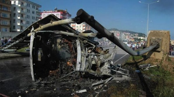 14 изгоряха живи, след като автобус се вряза в цистерна във Венецуела