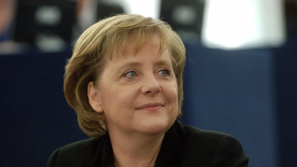 Ангела Меркел: 2012 ще е трудна, но има основания за увереност