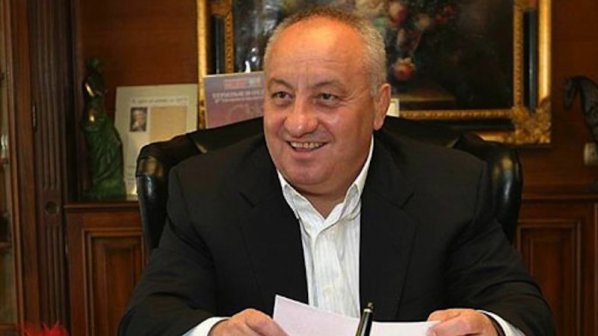 Гергов отрече да заменя ЦУМ за Пловдивския панаир