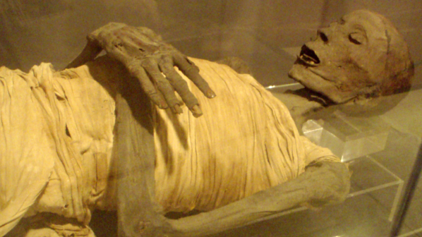 Древноегипетска мумия разбулва мистерията на раковите заболявания