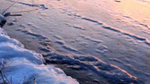 Варненското езеро замръзна за първи път от 58 г. насам