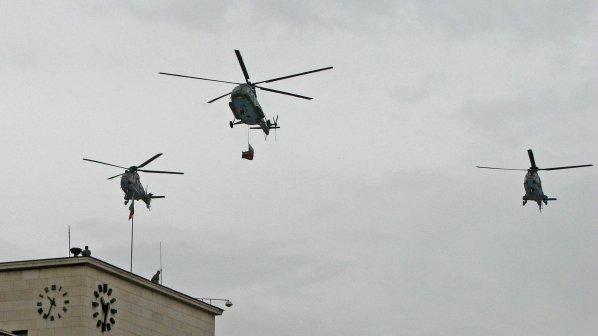 Раздор заради хеликоптери зрее в армията