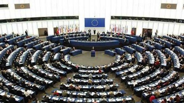 Еврокомисията обсъжда мораториума на трудовия пазар за българи и румънци