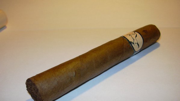 Кутия пури бе продадена за 360 000 евро в Хавана