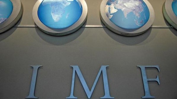 МВФ: Гърция ще излезе от рецесията през 2013 година