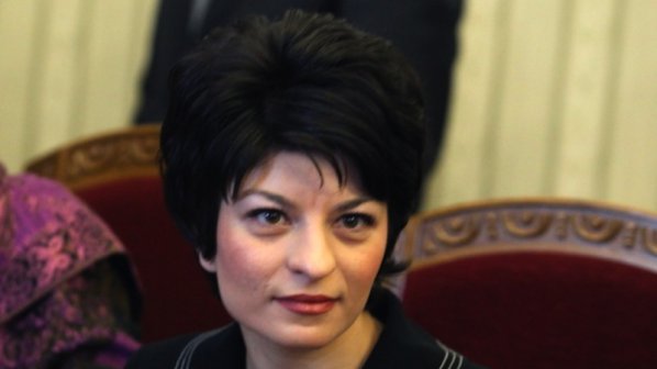 Десислава Атанасова към опозицията: Признайте вашата отговорност