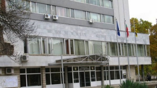 Съдът отмени запора върху сметките на пернишката община