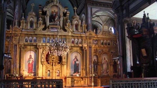 За пръв път от 113 г. Българската църква Св. Стефан в Истанбул остана затворена за Великден