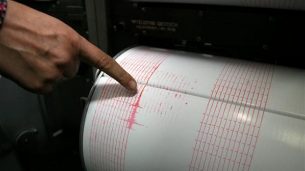Земетресение край бреговете на Япония