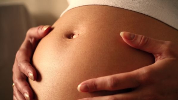 Искат социалното министерство да плаща за бременните без здравни осигуровки