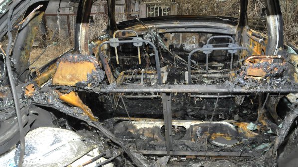 Подпалиха кола в Разград