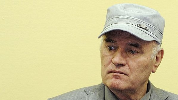 Показаха запис на Ратко Младич в Сребреница (видео)