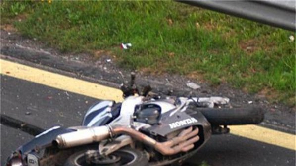 Двама загинаха при жестока катастрофа с мотоциклет