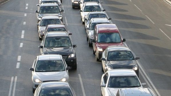 Километрична опашка за влизане в София тормози шофьорите