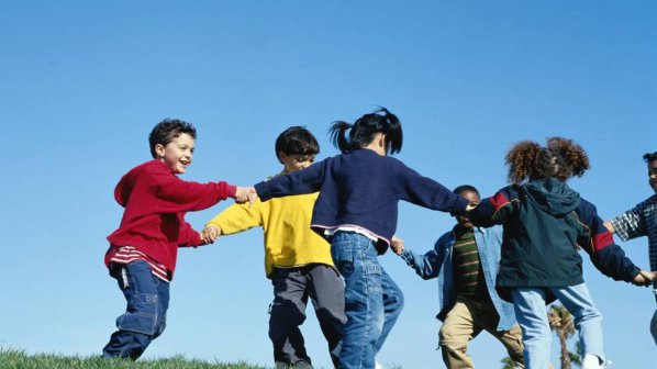 Дневни центрове ще преодоляват агресията у деца, провокирайки ги да творят