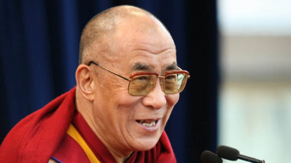 Далай Лама обеща 100 000 долара за пострадалите от земетресението в Италия