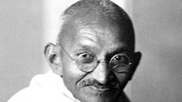 Индия откупи колекция от писма и документи на Ганди