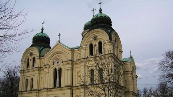 Църквата във Видин е пред срутване