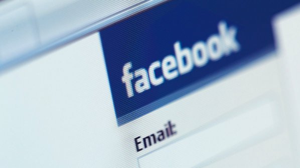 Facebook ще трие снимките от сървърите си
